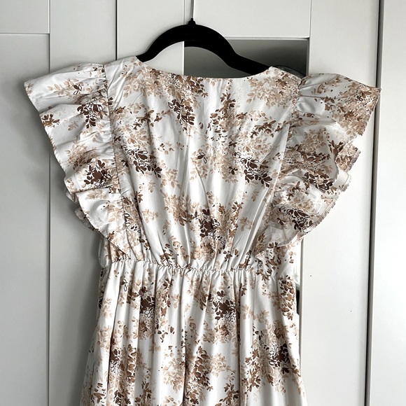 Abercrombie Flutter Sleeve Tiered Midi Dress - Picture 6 of 9